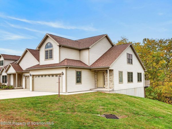 226 Village View Drive , Tunkhannock, PA 18657