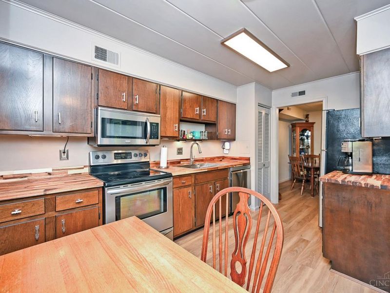 880 Rue De La Paix, Unit A28, Cincinnati, OH 45220 Photo 15