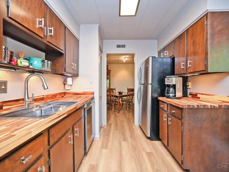 880 Rue De La Paix, Unit A28, Cincinnati, OH 45220 Photo 20