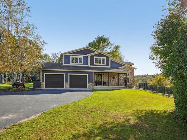 W323S6675 Whitetail Meadows DRIVE, Mukwonago, WI 53149