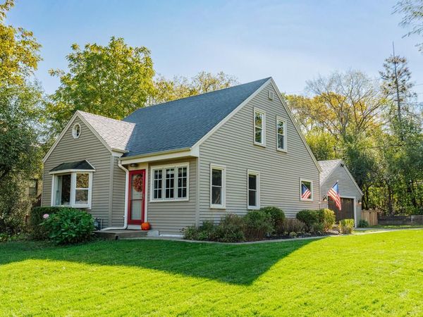 640 Crystal LANE, Elm Grove, WI 53122