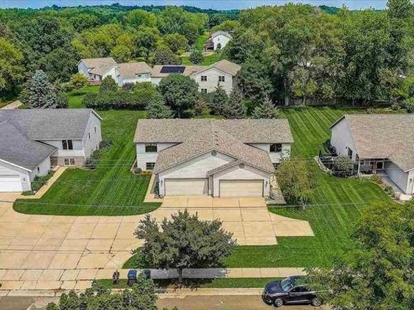 4546-4548 Windsor Road, Windsor, WI 53598