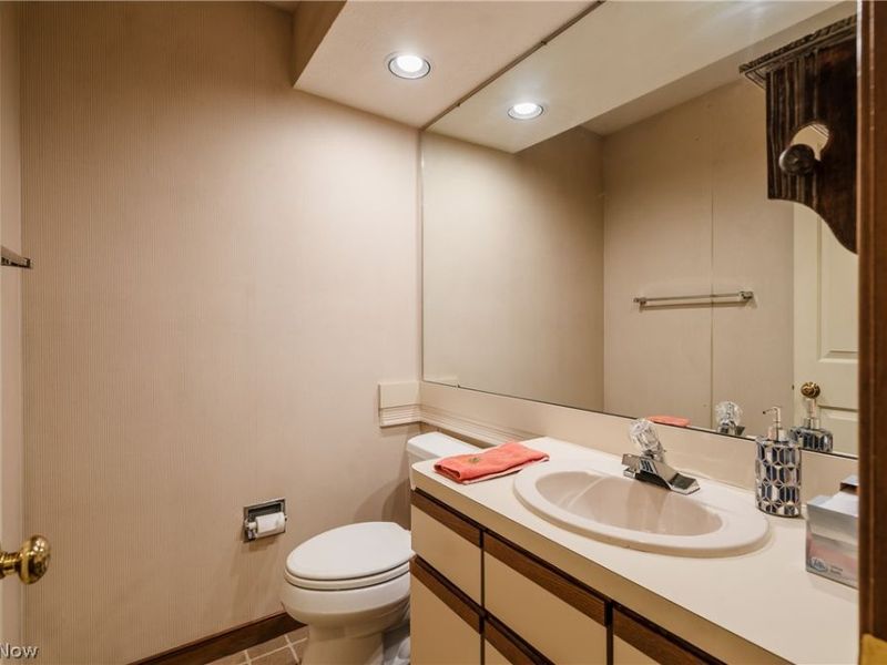 32350 Miles Road, Solon, OH 44139 Photo 19
