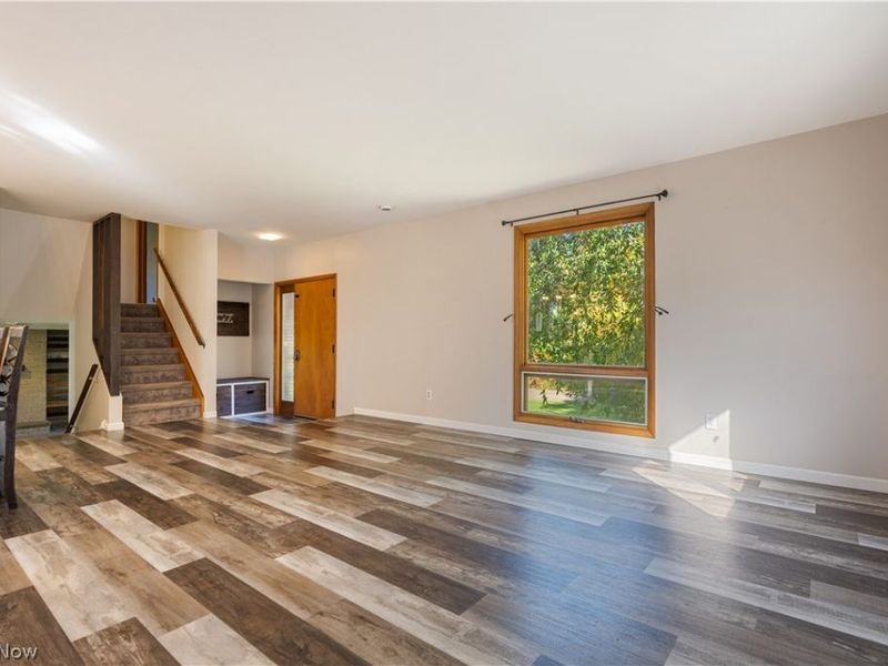 1734 E Broad Street , Louisville, OH 44641 Photo 17