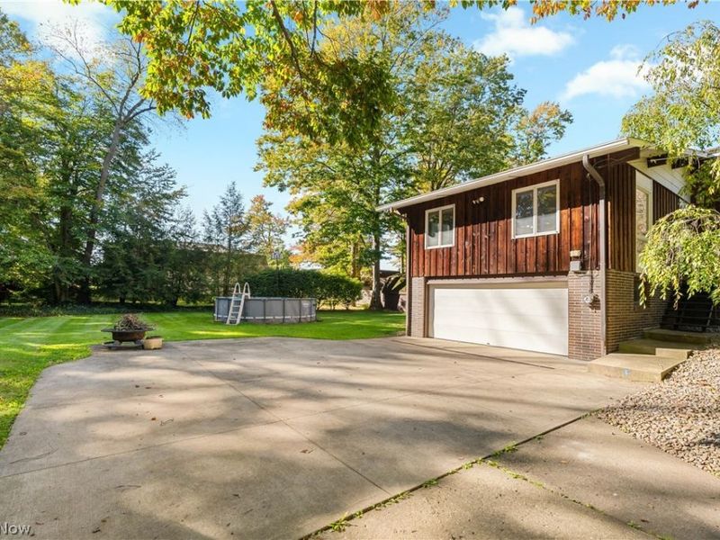 1734 E Broad Street , Louisville, OH 44641 Photo 3
