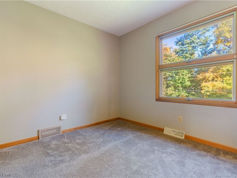 1734 E Broad Street , Louisville, OH 44641 Photo 37
