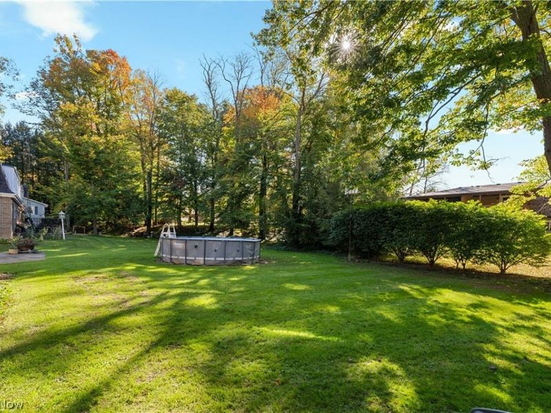 1734 E Broad Street , Louisville, OH 44641 Photo 9