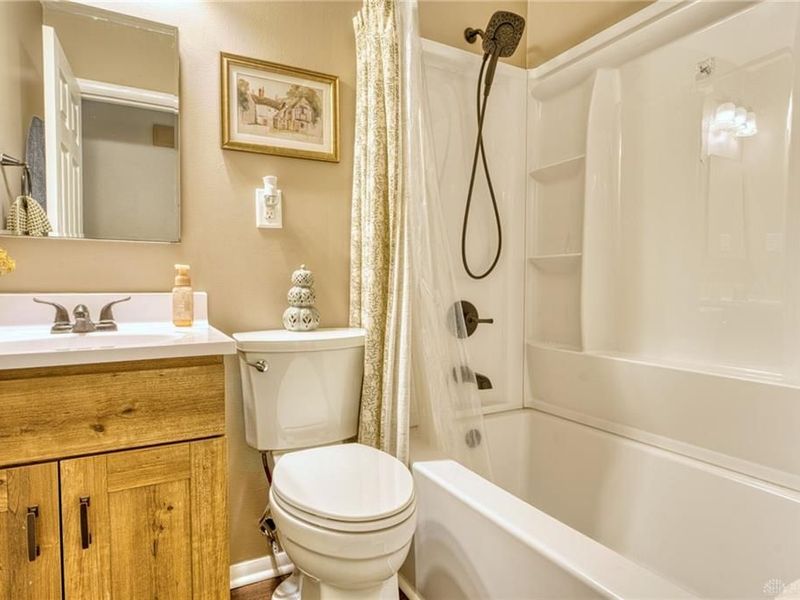 3033 Glenmere Court, Dayton, OH 45440 Photo 14