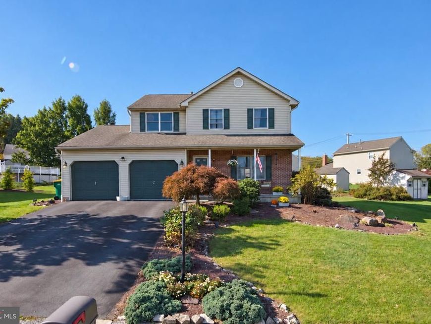 2726 Beacon Drive, Sinking Spring, PA 19608 Main Photo