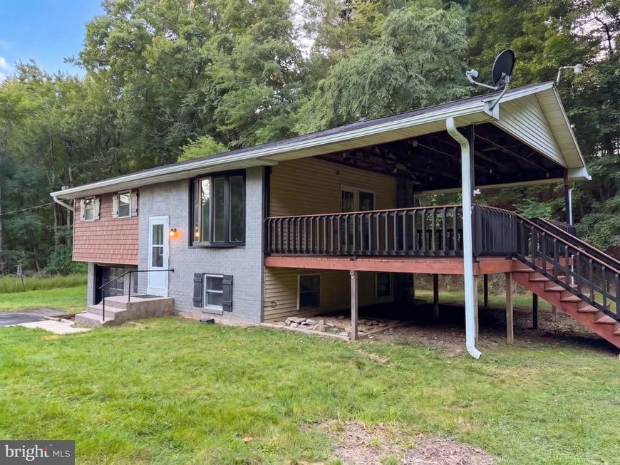 113 N Lake Road , Pottsville, PA 17901 Main Photo