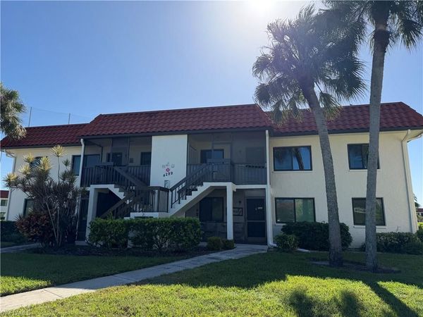 4299 27th CT SW, Unit 101, NAPLES, FL 34116