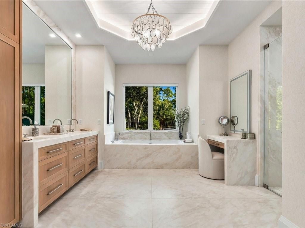 6190 Bur Oaks Ln, Naples, FL 34119 Photo