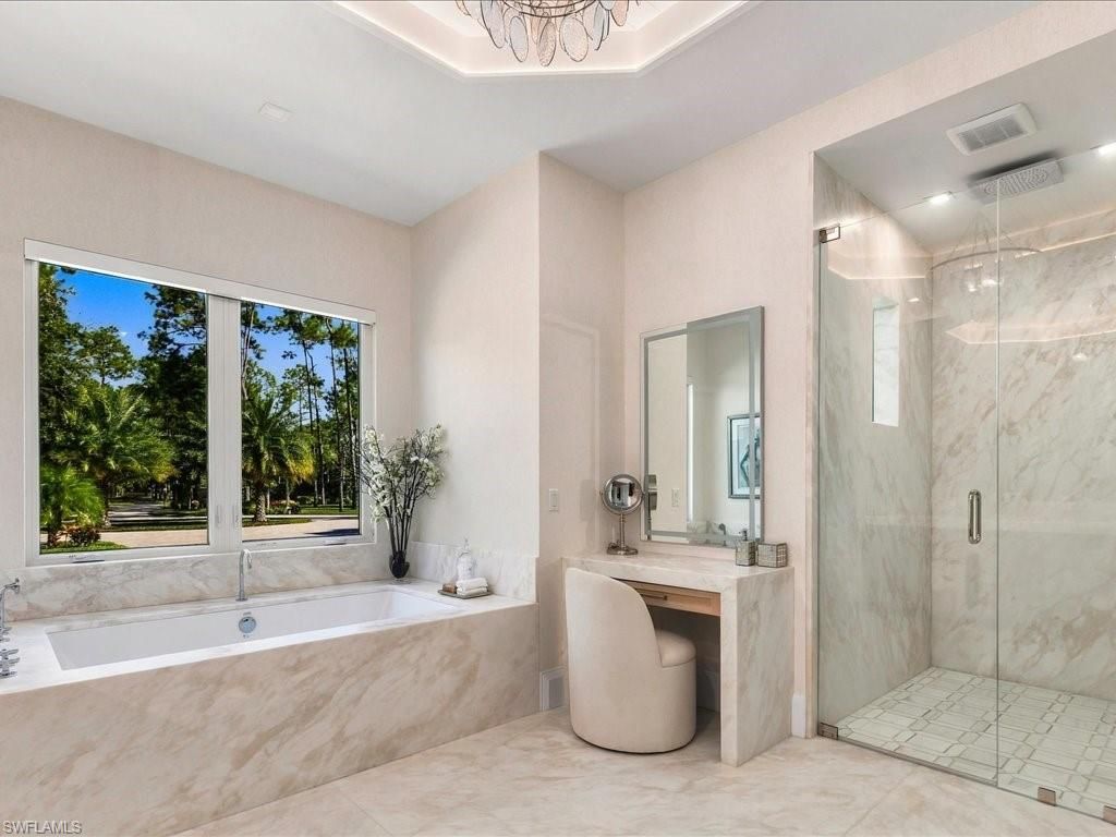 6190 Bur Oaks Ln, Naples, FL 34119 Photo