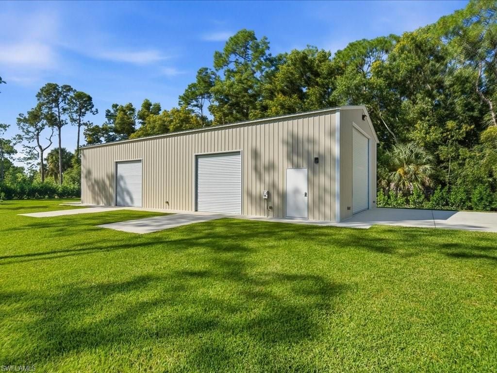 6190 Bur Oaks Ln, Naples, FL 34119 Photo