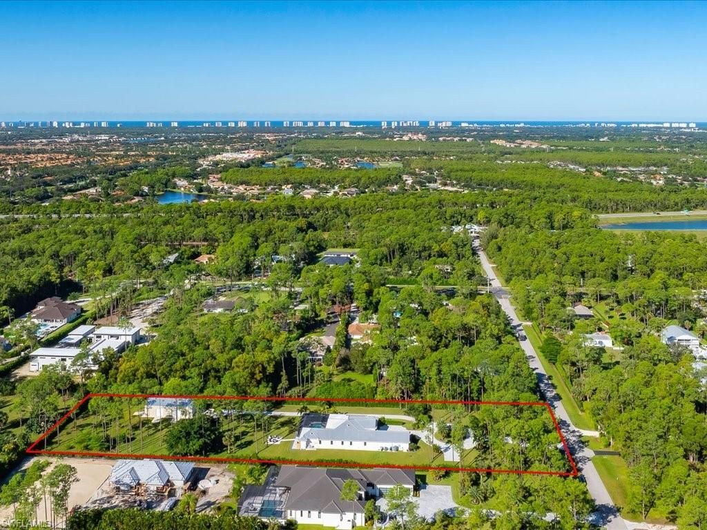 6190 Bur Oaks Ln, Naples, FL 34119 Photo