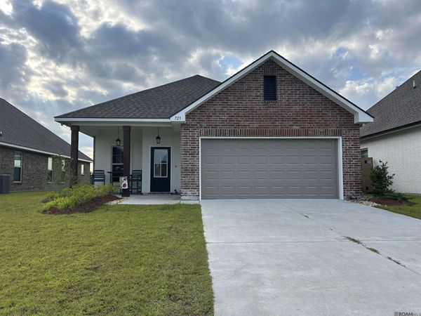 721 Bellegrove Square Ave, Baton Rouge, LA 70810