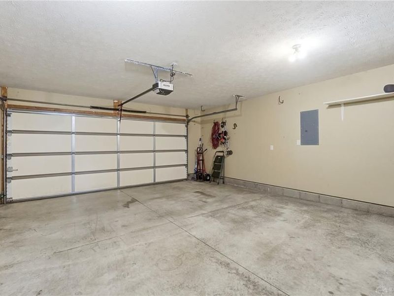 1089 Parkview Drive, Troy, OH 45373 Photo 26