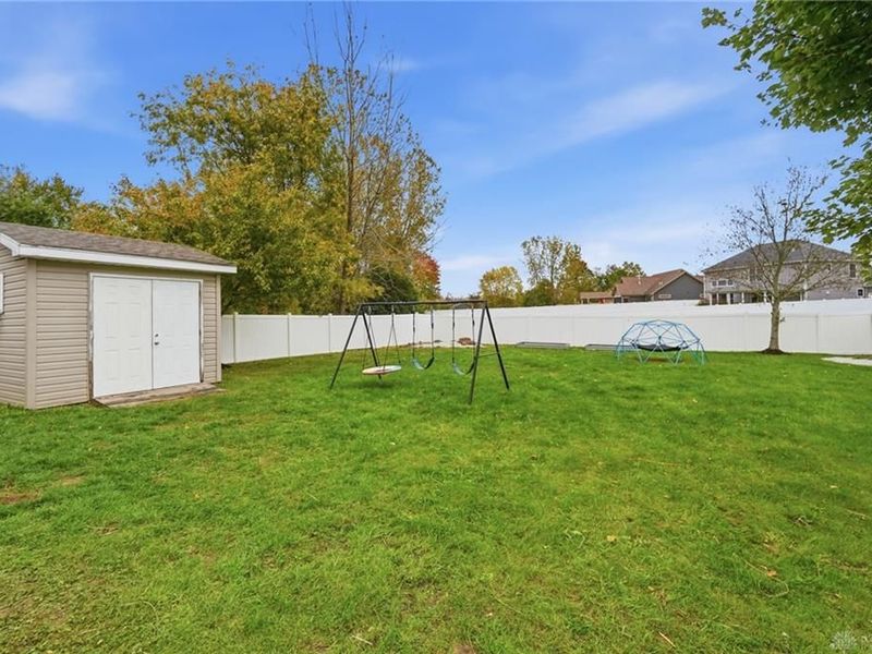 1089 Parkview Drive, Troy, OH 45373 Photo 32
