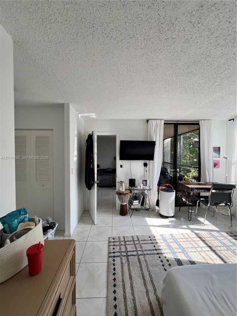 100 NW 76th Ave , Unit 302-2, Plantation, FL 33324 Photo