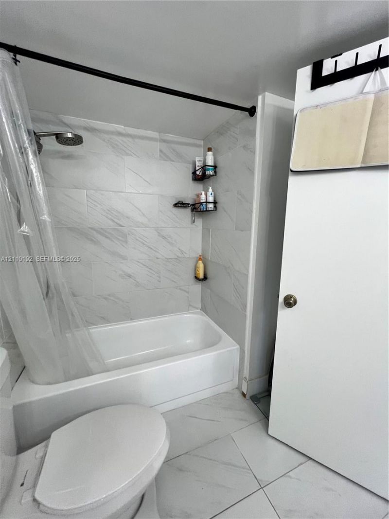 100 NW 76th Ave , Unit 302-2, Plantation, FL 33324 Photo
