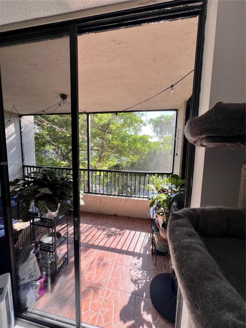 100 NW 76th Ave , Unit 302-2, Plantation, FL 33324 Photo