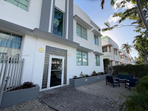 526 15th St , Unit 8, Miami Beach, FL 33139