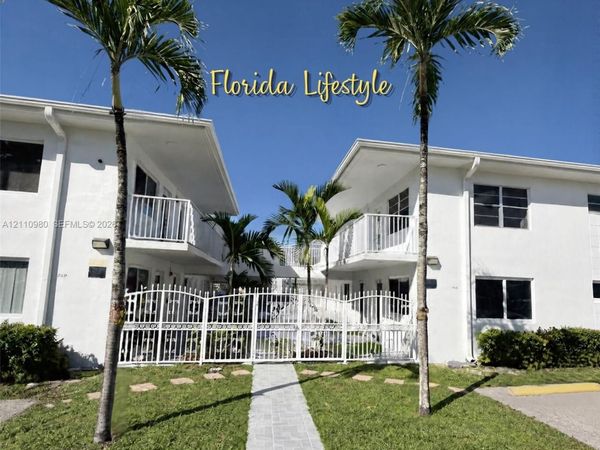 1719 Wiley St, Unit 10, Hollywood, FL 33020