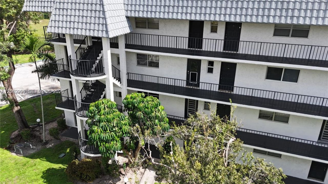 3360 Spanish Moss Ter , Unit 203, Lauderhill, FL 33319 Photo