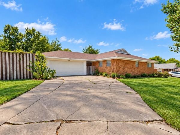 7316 N Stone Meadow Circle , Rowlett, TX 75088
