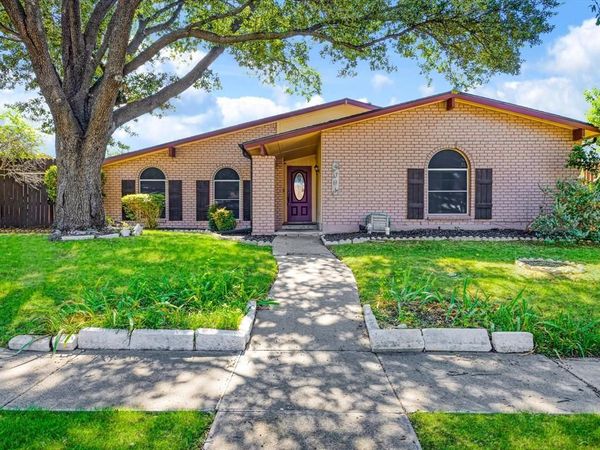 5004 Crutchberry Place , The Colony, TX 75056