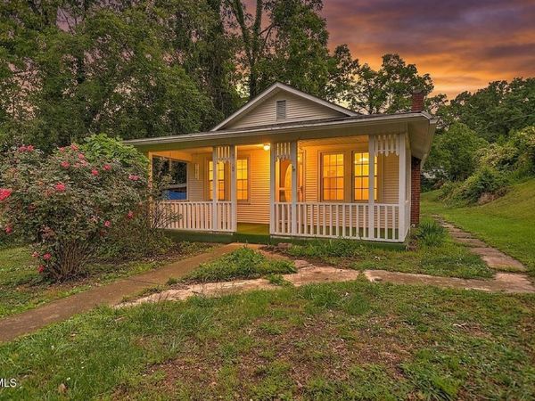 510 Cherokee Drive, Mount Carmel, TN 37645