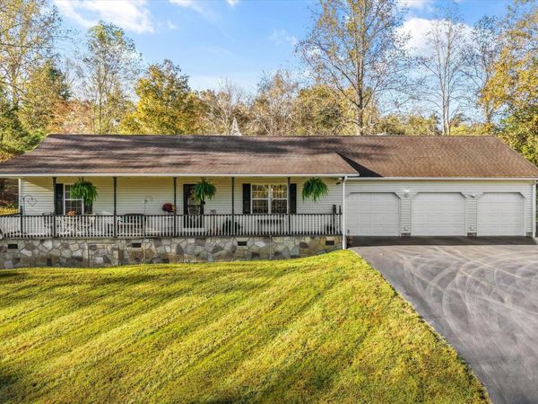 166 Schooler Lane, Cumberland Gap, TN 37724
