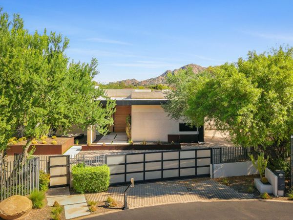 6341 N 44TH Street, Paradise Valley, AZ 85253
