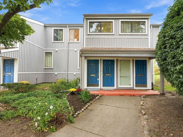 9715 Harbour Cove Court, Unit 54, Ypsilanti, MI 48197