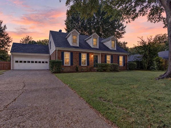 7917 FARMINGTON BLVD, Germantown, TN 38138