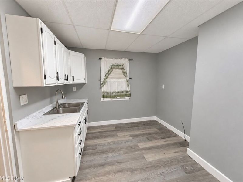 1476 Clermont Road, Cleveland, OH 44110 Photo 6