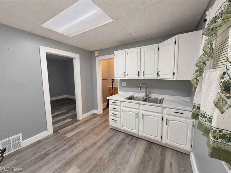 1476 Clermont Road, Cleveland, OH 44110 Photo 7