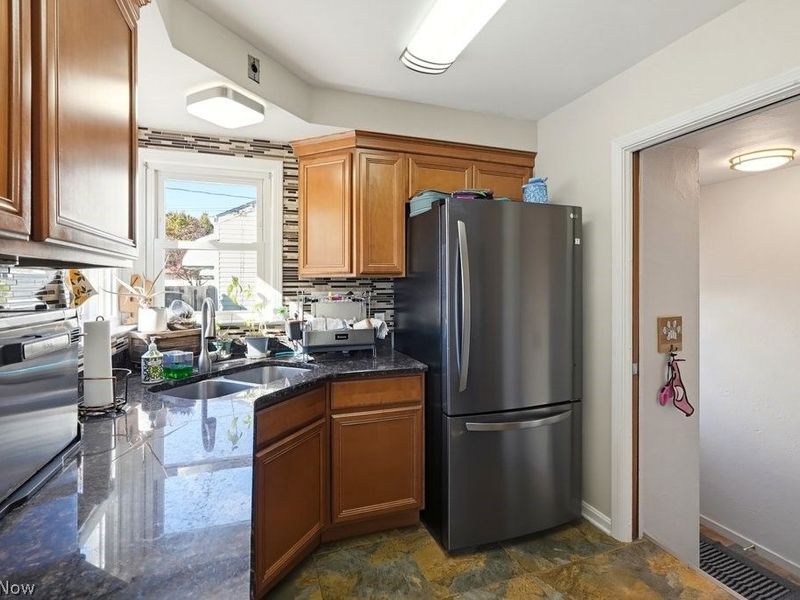 6110 Archwood Road, Independence, OH 44131 Photo 17