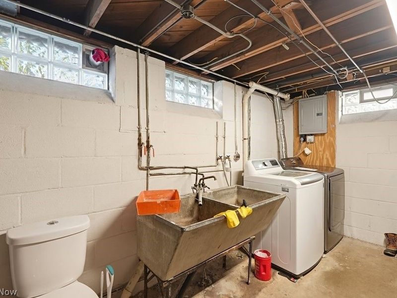 6110 Archwood Road, Independence, OH 44131 Photo 33