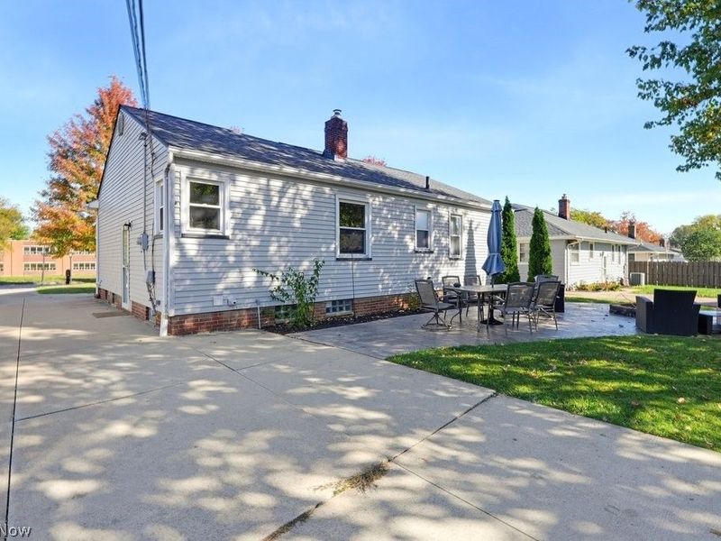 6110 Archwood Road, Independence, OH 44131 Photo 6