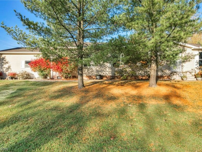 557 Chambers Road, Chardon, OH 44024 Photo 1