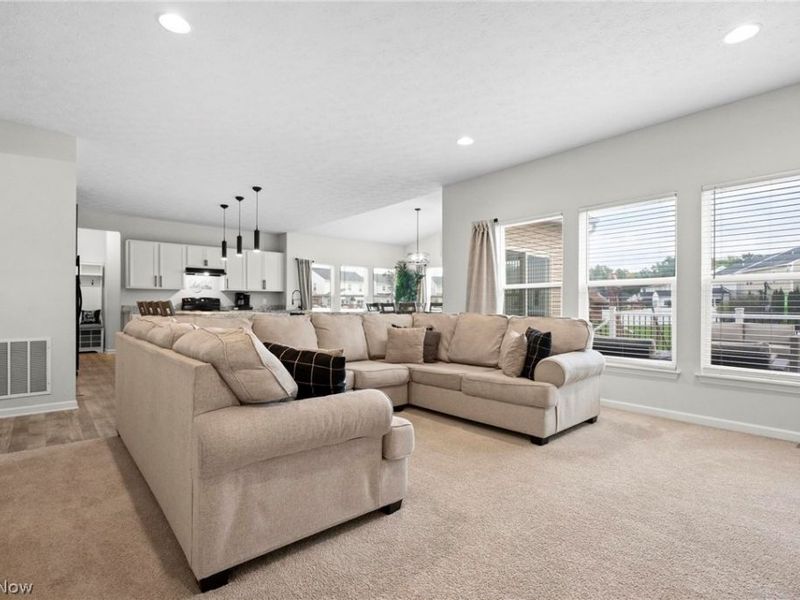 37220 White Feather Avenue, North Ridgeville, OH 44039 Photo 13
