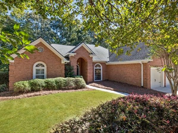 6230 Bannerhorn Run, Alpharetta, GA 30005
