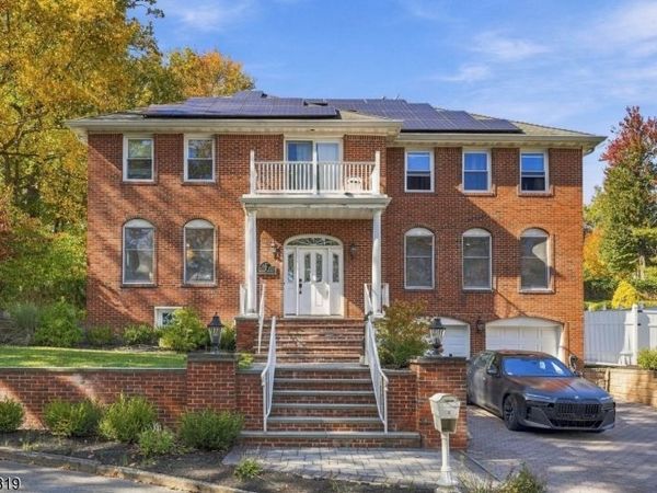 2 Wortendyke Ave, Emerson, NJ 07630