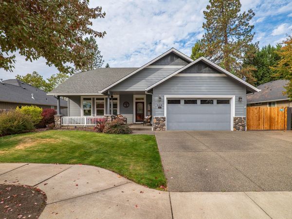 308 SW Hudson Lane, Grants Pass, OR 97526