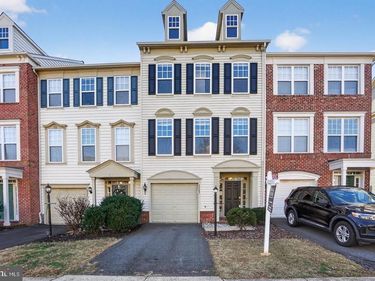 43265 SUNDERLEIGH SQUARE , BROADLANDS, VA 20148