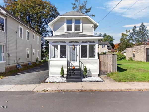 1827 8th Street, Rensselaer, NY 12144