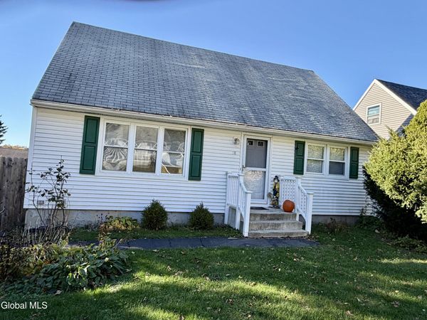 18 James Lane, Troy, NY 12182