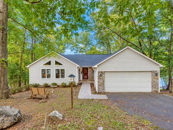 575 Winding Waters DR, Moneta, VA 24121