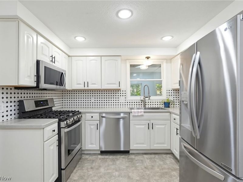 117 River Park Boulevard, Munroe Falls, OH 44262 Photo 10
